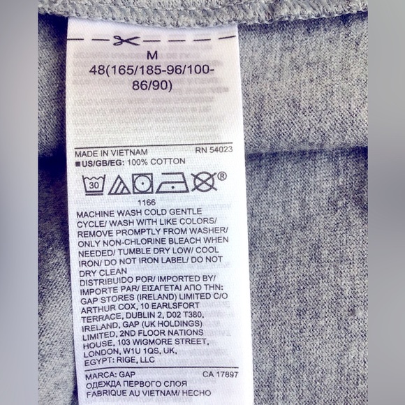 NWT Gap Men’s T-shirt Size Med Grey - Picture 4 of 4